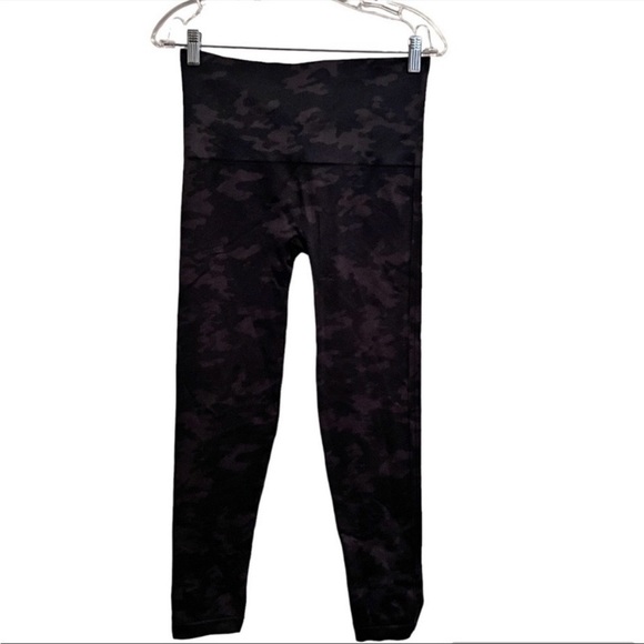Spanx Look at Me Now Seamless Leggings - Picture 2 of 3
